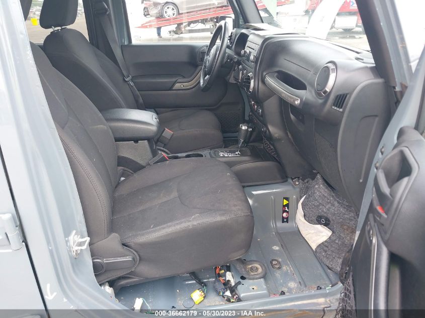 2015 JEEP WRANGLER UNLIMITED SPORT - 1C4BJWDG3FL613771