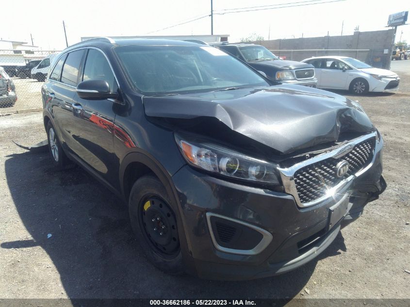 2016 KIA SORENTO LX - 5XYPG4A3XGG166587