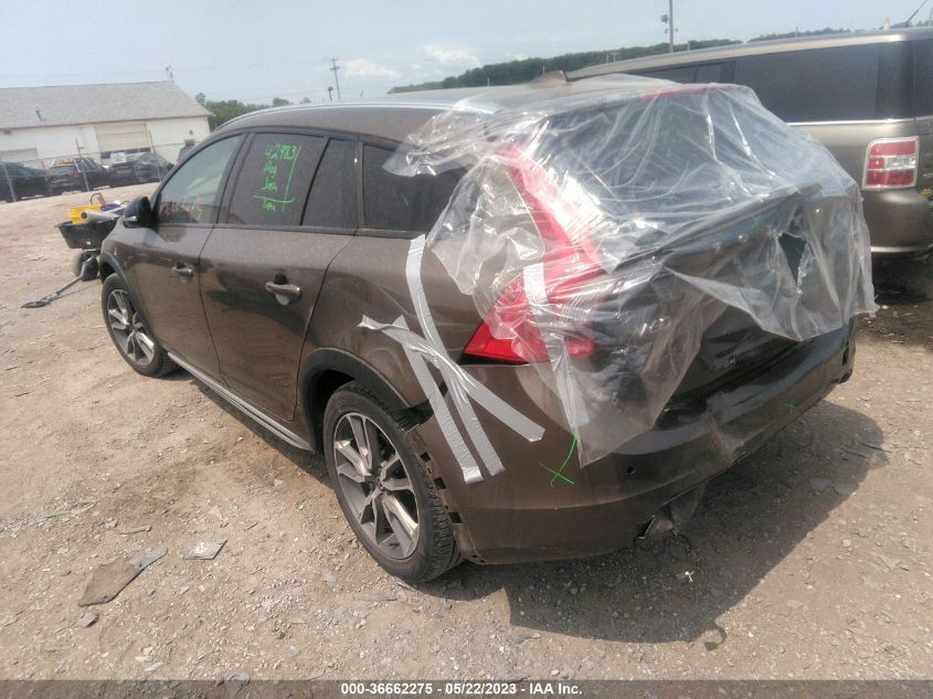 2016 VOLVO V60 CROSS COUNTRY T5 - YV4612HK4G1019063