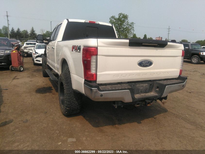 2017 FORD SUPER DUTY F-250 SRW LARIAT/PLATINUM - 1FT7W2BT7HEE51909