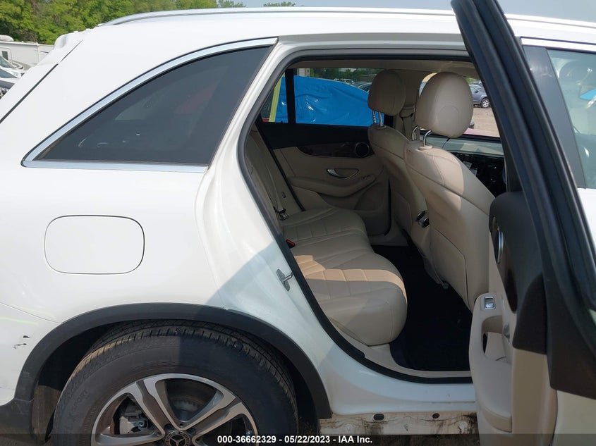 VIN WDC0G4KB1JV022184 2018 MERCEDES-BENZ GLC GLC 300
