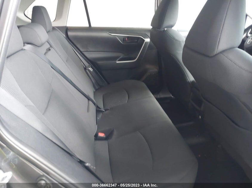 VIN 2T3H1RFV4MC124752 2021 TOYOTA RAV4 LE