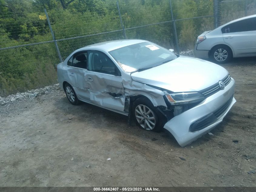 2014 VOLKSWAGEN JETTA SEDAN SE W/CONNECTIVITY - 3VWD17AJ9EM223461