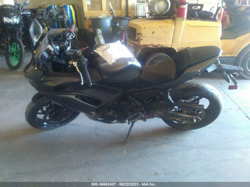 2023 KAWASAKI EX650 R - ML5EXER11PDA86607