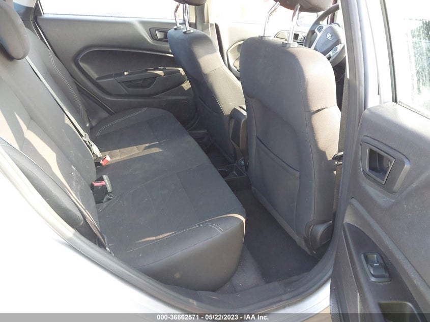 VIN 3FADP4BJXHM135558 2017 FORD FIESTA SE