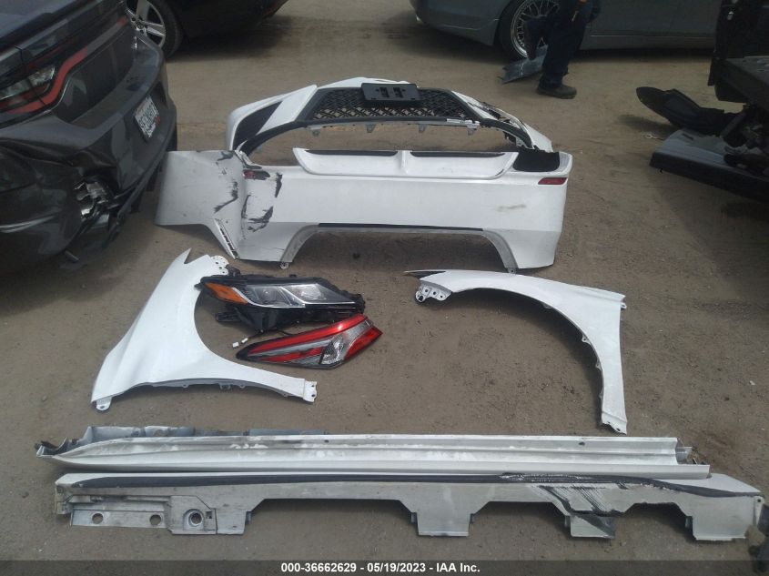 2018 TOYOTA CAMRY LE/SE/XLE/L - 4T1B11HK8JU022187