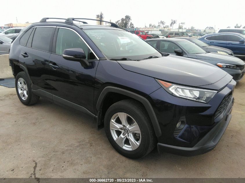 2020 TOYOTA RAV4 XLE - 2T3W1RFV2LW078486