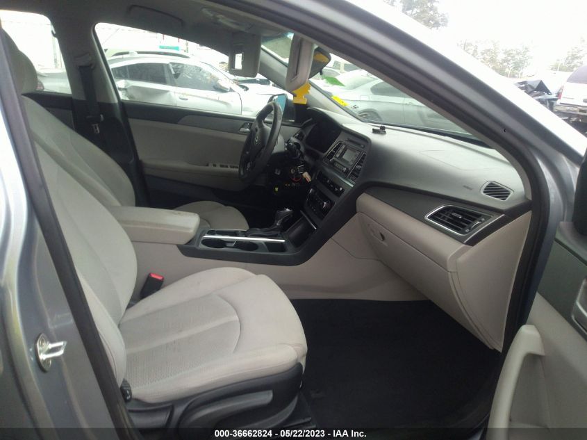 2015 HYUNDAI SONATA 2.4L SE - 5NPE24AF5FH177410