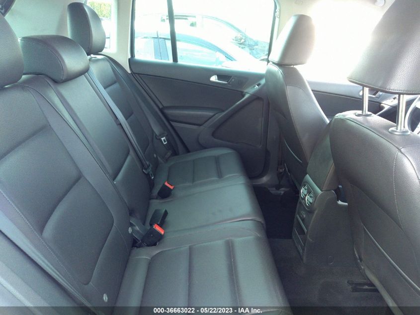 2016 VOLKSWAGEN TIGUAN SE - WVGAV7AX1GW612088