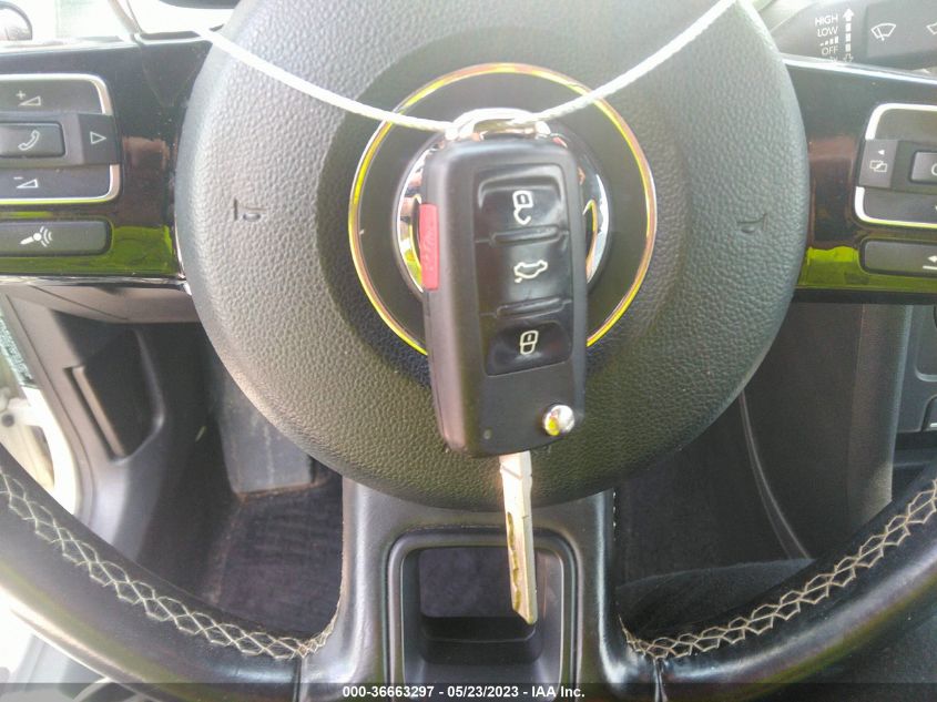 2016 VOLKSWAGEN BEETLE CONVERTIBLE 1.8T DENIM 3VW517AT9GM823065