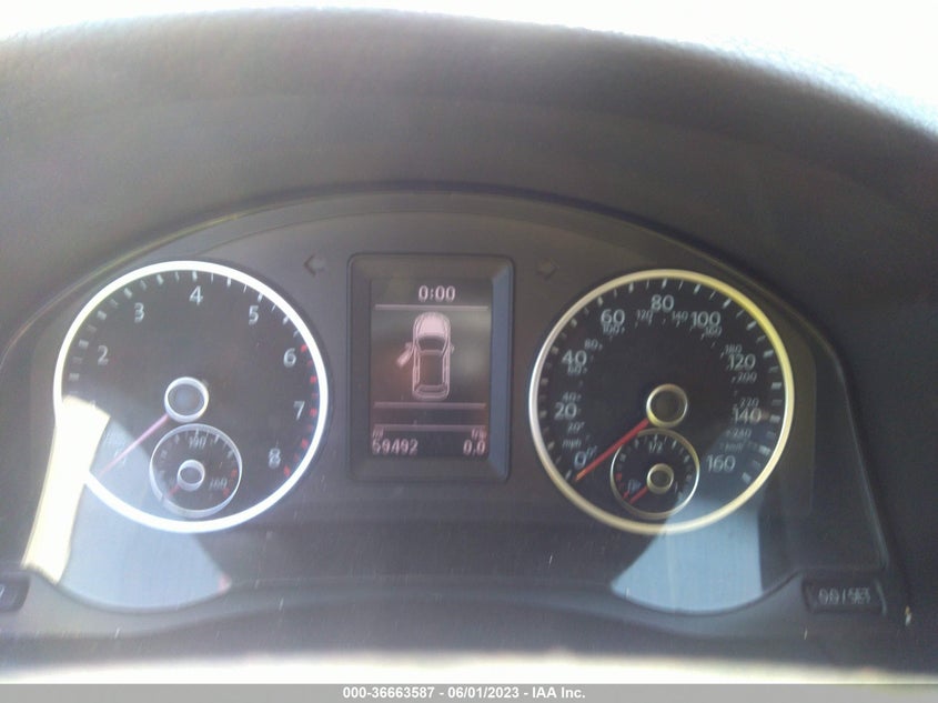 VIN WVGSV7AX4HK029379 2017 VOLKSWAGEN TIGUAN WOLFSBURG EDITION