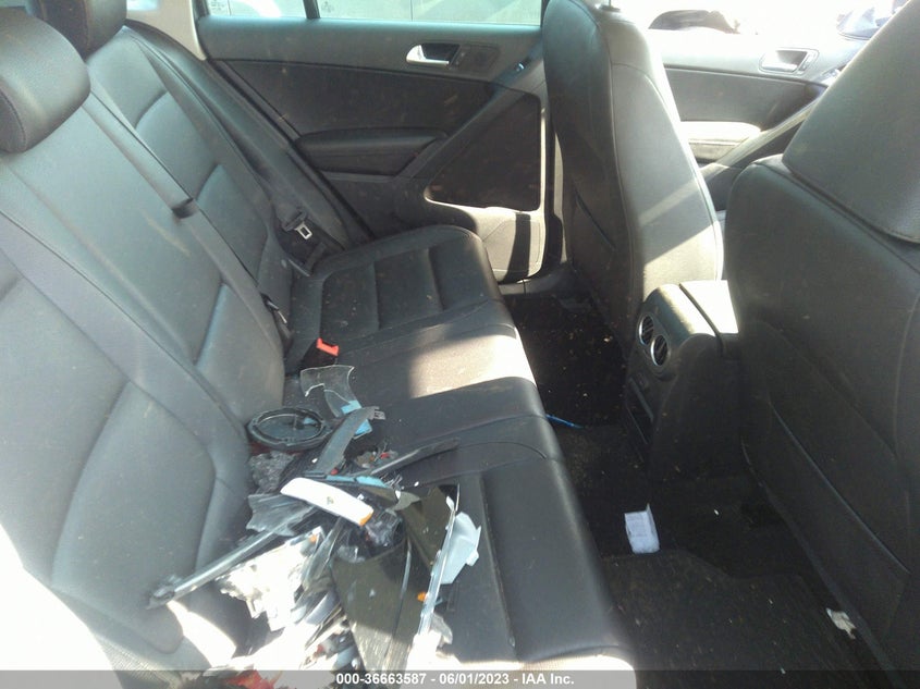 VIN WVGSV7AX4HK029379 2017 VOLKSWAGEN TIGUAN WOLFSBURG EDITION