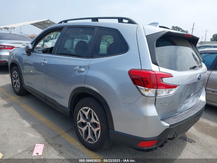 2022 SUBARU FORESTER PREMIUM - JF2SKAEC6NH449365