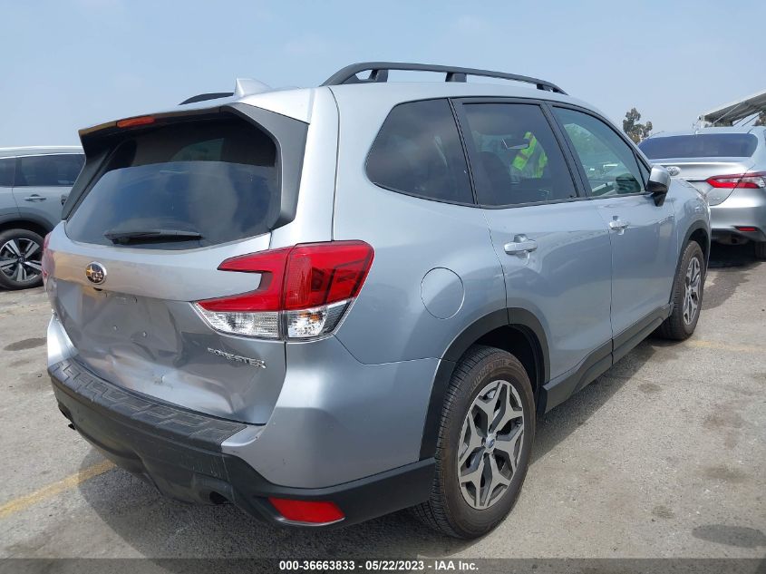 2022 SUBARU FORESTER PREMIUM - JF2SKAEC6NH449365