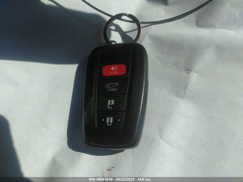 VIN 2T3A1RFVXNC320312 2022 TOYOTA RAV4 XLE PREMIUM