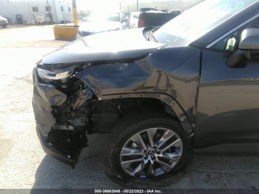 VIN 2T3A1RFVXNC320312 2022 TOYOTA RAV4 XLE PREMIUM