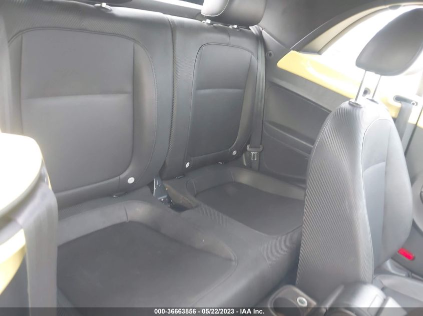 2014 VOLKSWAGEN BEETLE CONVERTIBLE 2.0L TDI 3VW5L7AT2EM813372