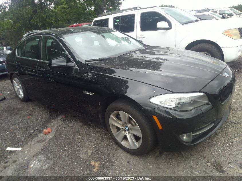 2013 BMW 5 SERIES 528I XDRIVE - WBAXH5C52DD109356