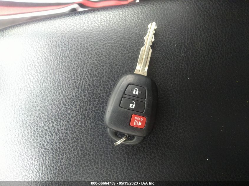 2015 TOYOTA RAV4 LE - JTMZFREV6FD054421