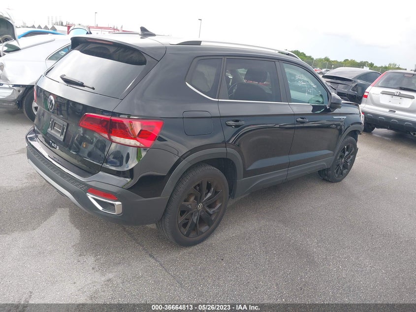 VIN 3VVRX7B28NM017337 2022 VOLKSWAGEN TAOS SE