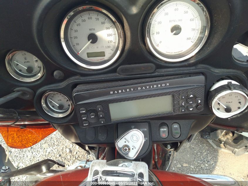 2012 HARLEY-DAVIDSON FLHX STREET GLIDE - 1HD1KBM14CB655640