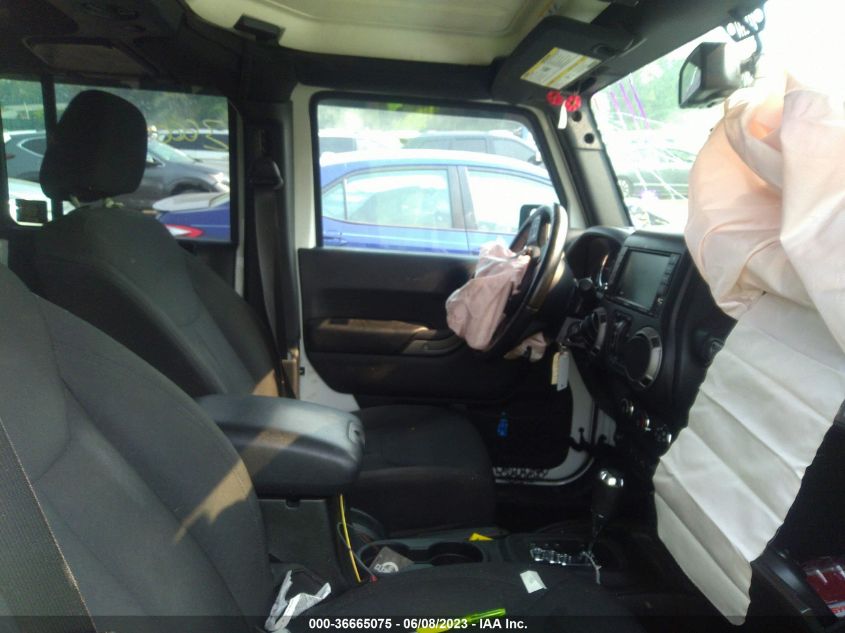 2015 JEEP WRANGLER UNLIMITED SPORT - 1C4BJWDG6FL742393
