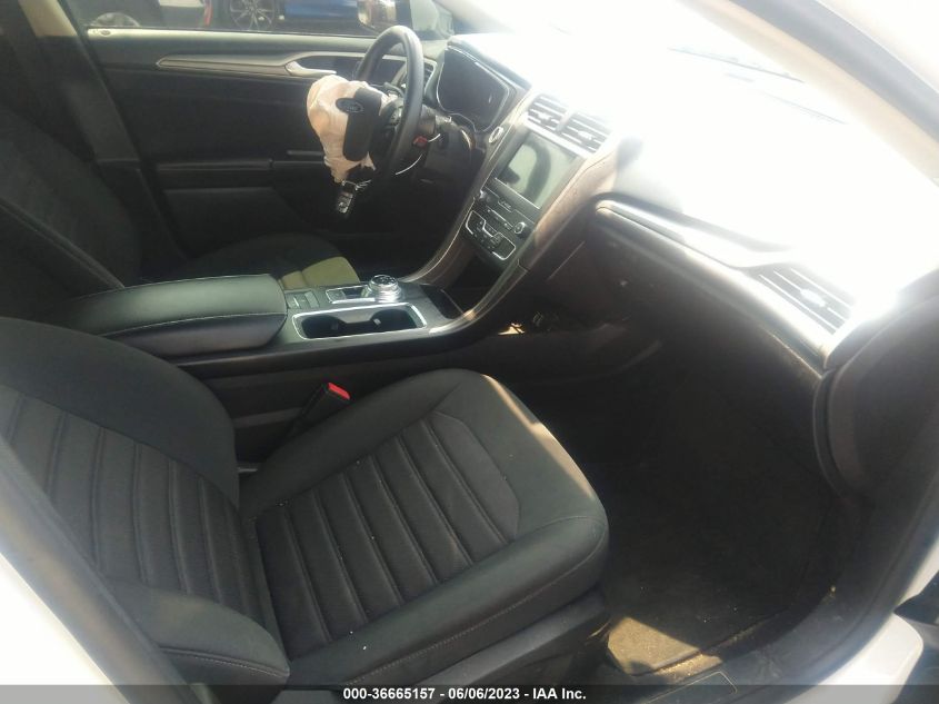 2020 FORD FUSION SE - 3FA6P0HD2LR150635