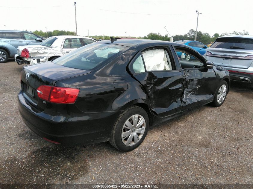 2014 VOLKSWAGEN JETTA SEDAN SE - 3VWD17AJ3EM366759