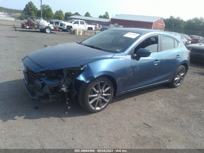 VIN 3MZBN1L31JM264586 2018 MAZDA MAZDA3 5-DOOR TOURING