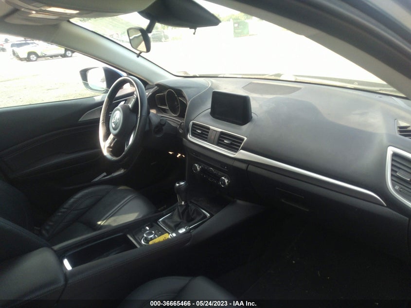 VIN 3MZBN1L31JM264586 2018 MAZDA MAZDA3 5-DOOR TOURING
