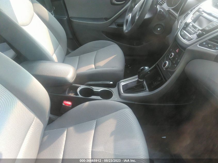 2016 HYUNDAI ELANTRA SE - 5NPDH4AE2GH684686