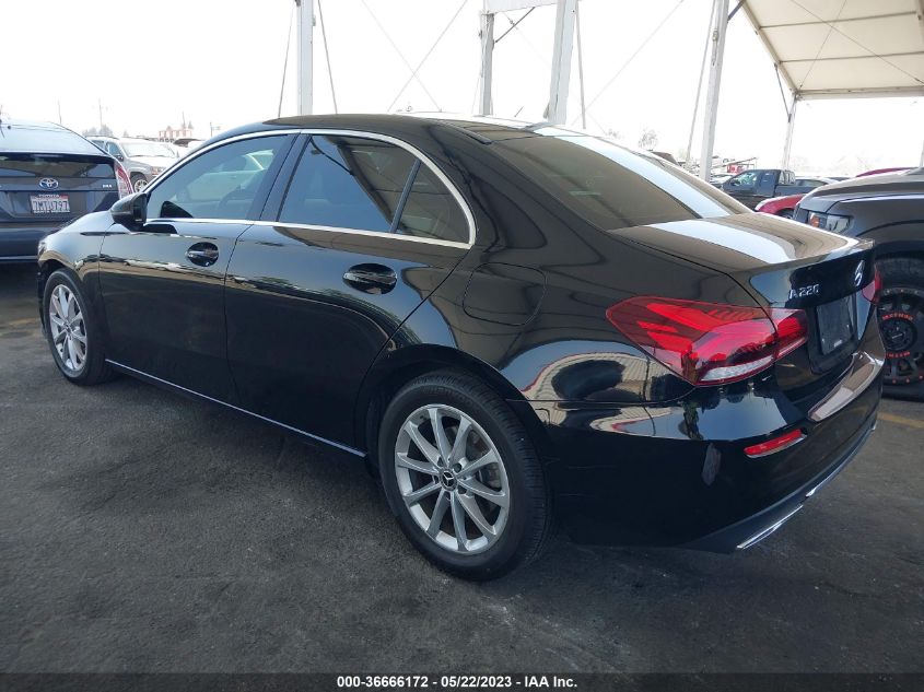 2019 MERCEDES-BENZ A-CLASS A 220 - WDD3G4EB8KW019394