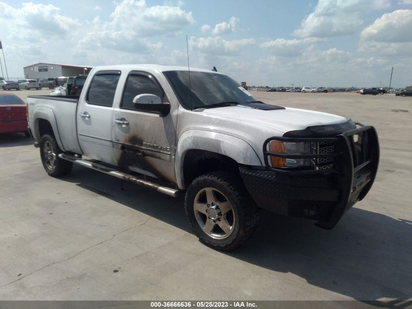 2014 GMC SIERRA 2500HD DENALI - 1GT125E84EF184759