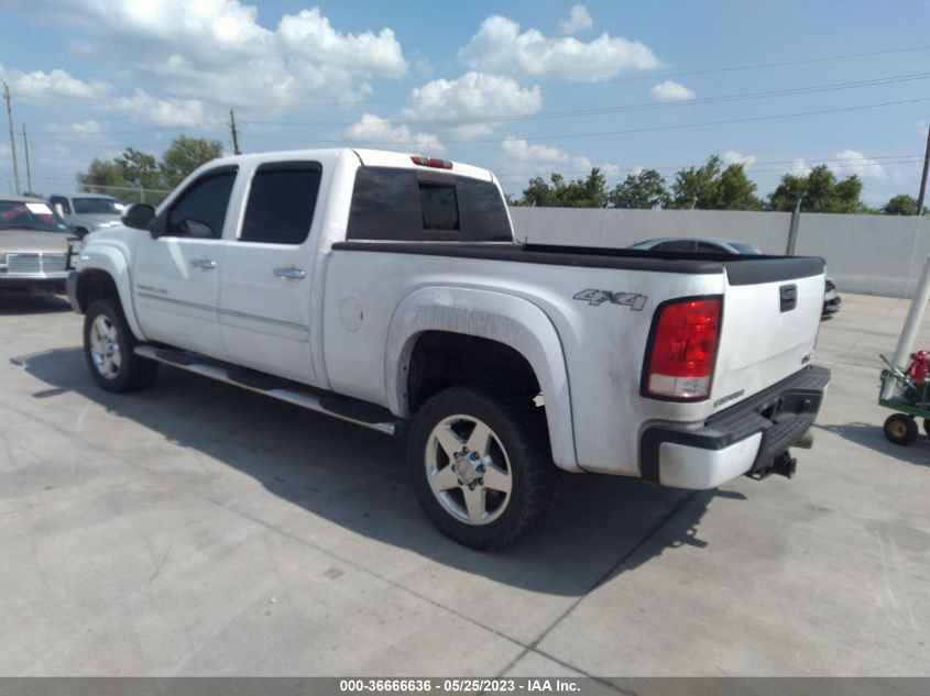 2014 GMC SIERRA 2500HD DENALI - 1GT125E84EF184759