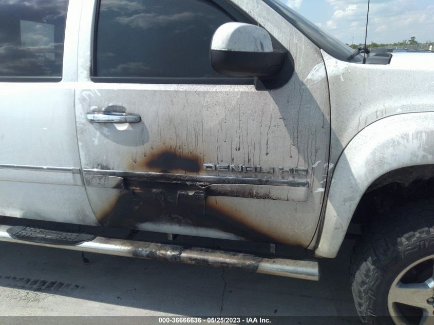 2014 GMC SIERRA 2500HD DENALI - 1GT125E84EF184759