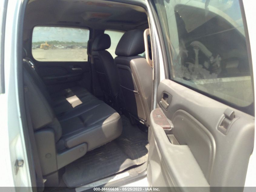 2014 GMC SIERRA 2500HD DENALI - 1GT125E84EF184759