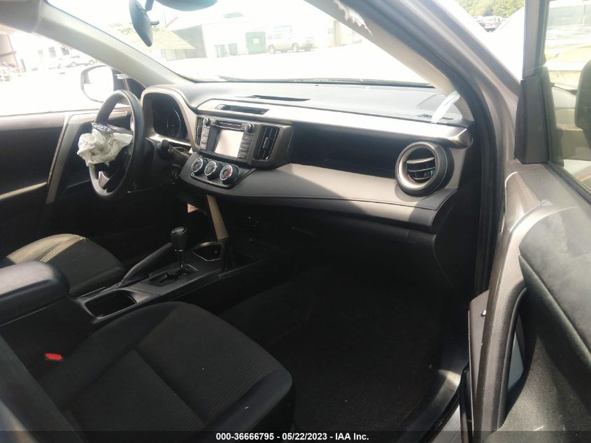 2018 TOYOTA RAV4 LE - JTMZFREV5JJ194616