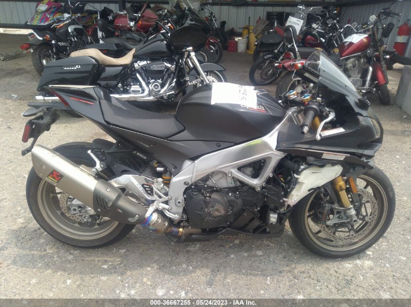 2019 APRILIA RSV4 FACTORY - ZD4KEUA0XKS000101