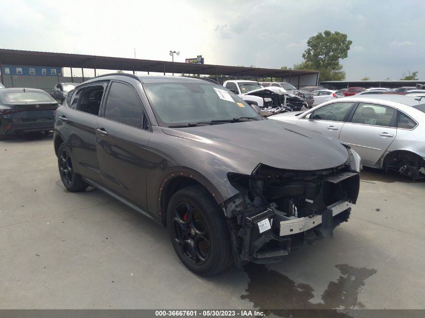 2018 ALFA ROMEO STELVIO SPORT - ZASFAKPN0J7B58617
