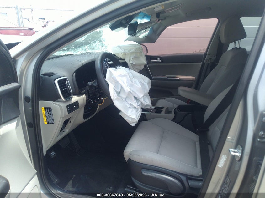 VIN KNDPM3AC2L7829810 2020 KIA SPORTAGE LX