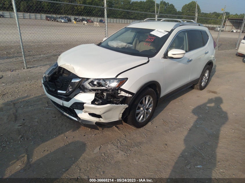 VIN KNMAT2MT8HP528111 2017 NISSAN ROGUE SV