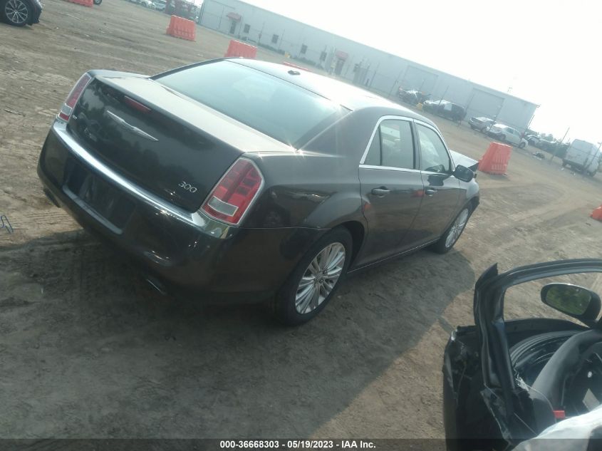 2013 CHRYSLER 300 - 2C3CCARGXDH519556
