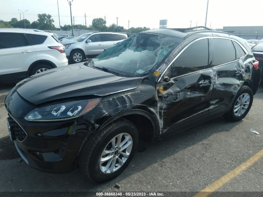 2020 FORD ESCAPE SE - 1FMCU0G6XLUC13087