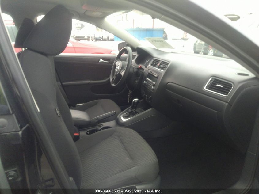 2014 VOLKSWAGEN JETTA SEDAN S - 3VW2K7AJ4EM335279