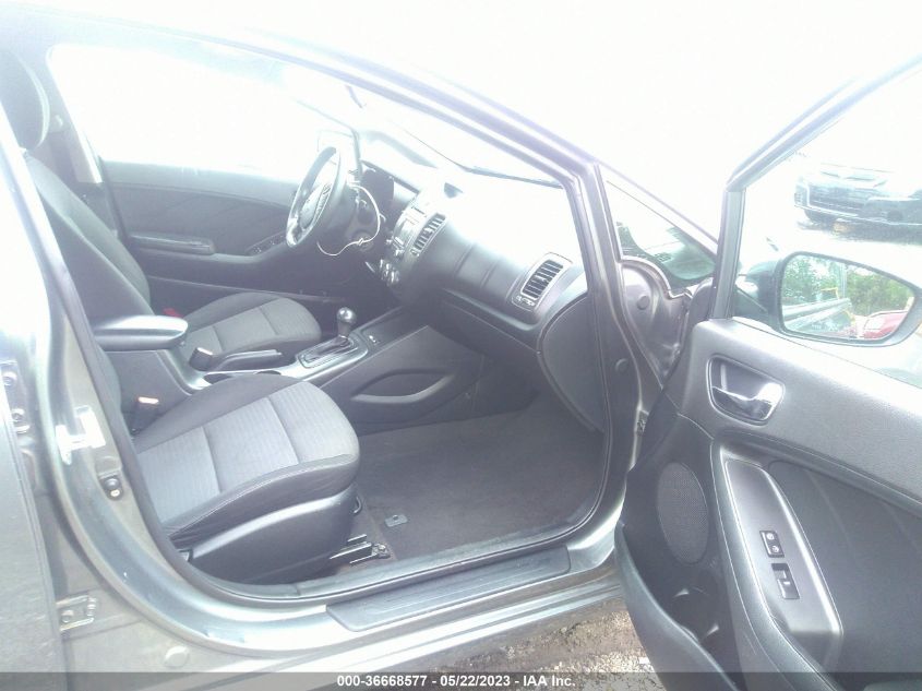 2016 KIA FORTE LX - KNAFX4A67G5582740