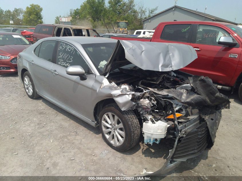 2018 TOYOTA CAMRY LE/SE/XLE/L - 4T1B11HK1JU089083