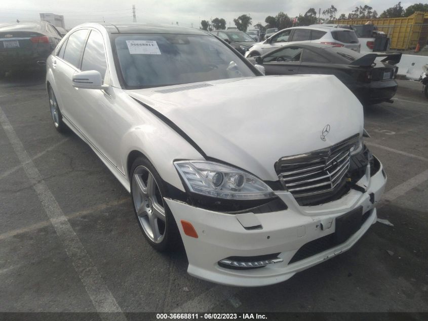 2013 MERCEDES-BENZ S-CLASS S 550 - WDDNG7DB7DA524385