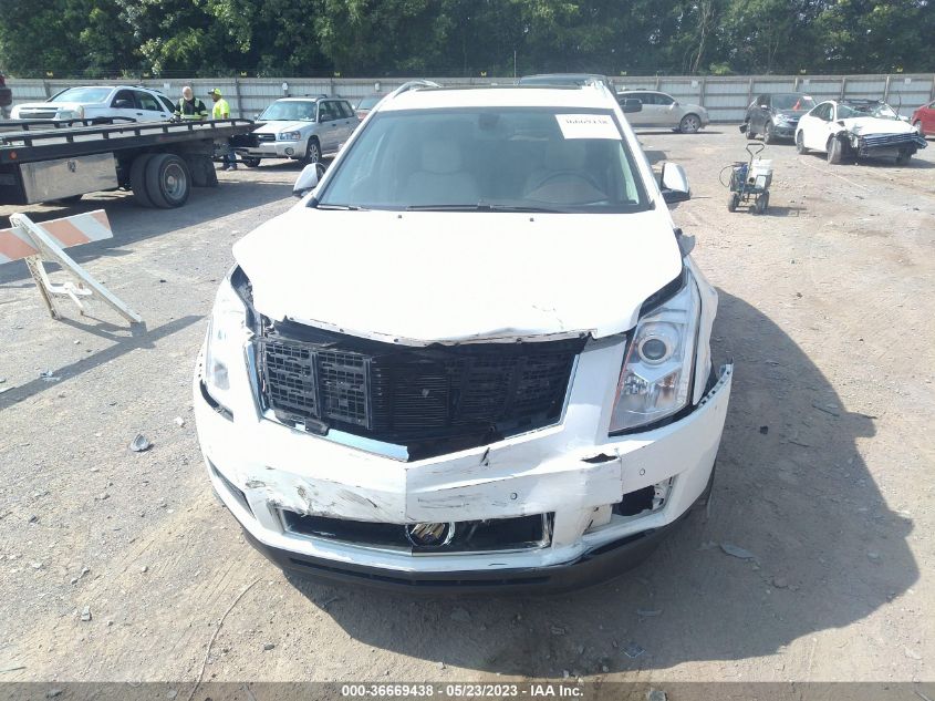 2015 CADILLAC SRX LUXURY COLLECTION - 3GYFNBE31FS521931