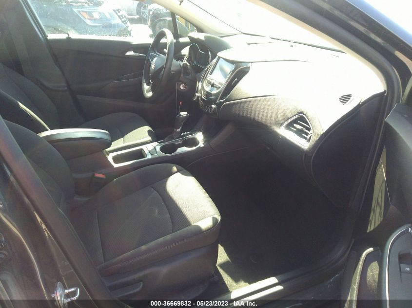 2017 CHEVROLET CRUZE LT - 3G1BE6SM4HS552157