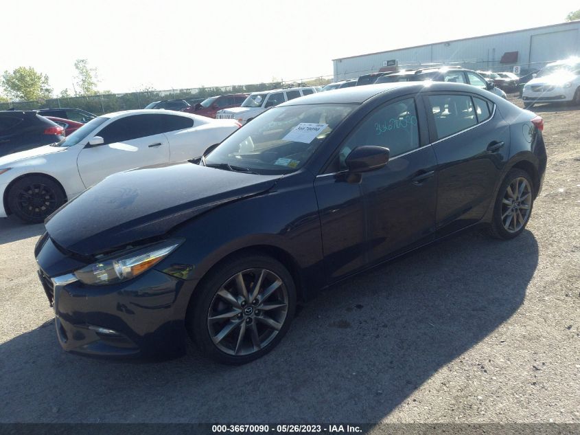 2018 MAZDA MAZDA3 4-DOOR TOURING 3MZBN1V36JM163895